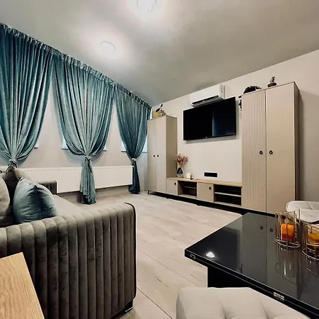 Mondden Duplex Penthouse *